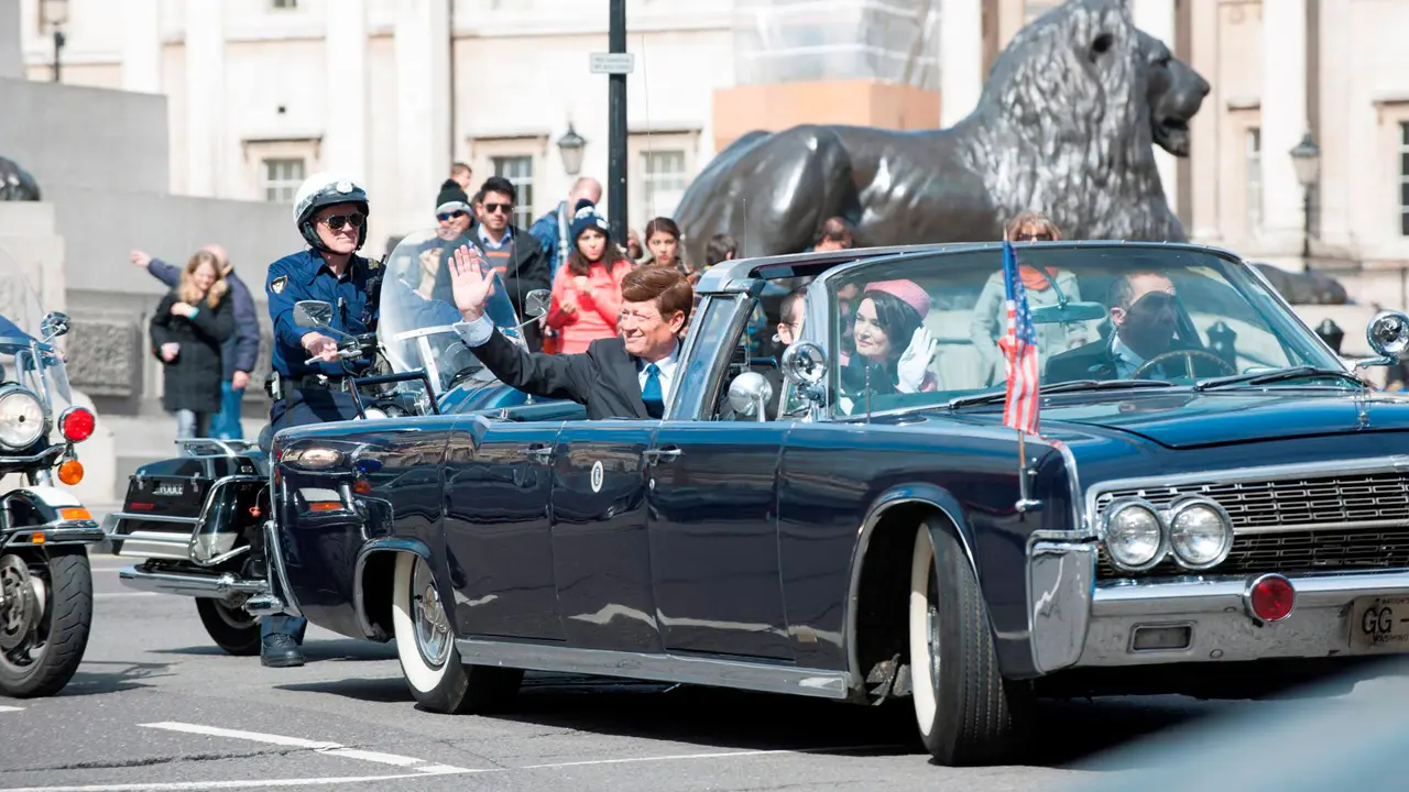 JFK Presidential motorcade, by Alison Jackson